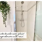 Chambre Cosy chez l habitant avec salle de bain et jardin privé