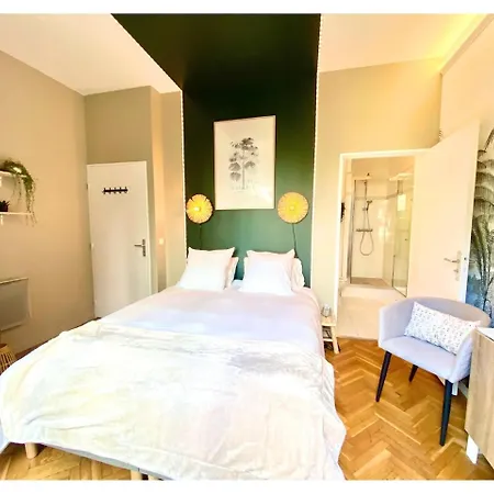 Cosy Avec Salle De Bain Et Jardin Prive Homestay *