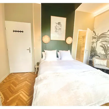 Cosy Avec Salle De Bain Et Jardin Prive * Paris
